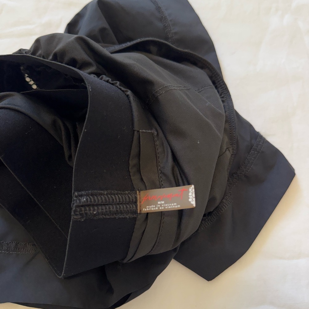 Free People Movement Black Shorts Size M - Picture 4 of 5